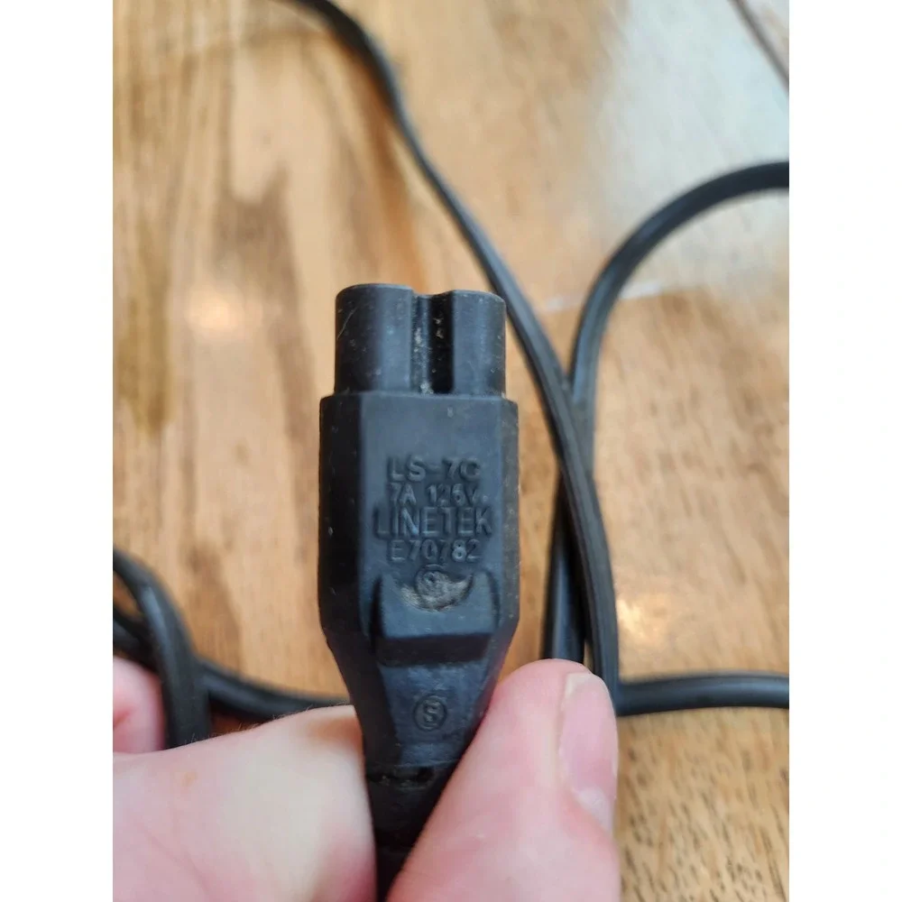 Volex E62405SP AC 7A 125V M1250A Cord